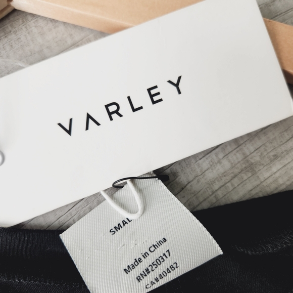 VARLEY ALMO TEE - BLACK SHEER Size Small Nwt - Picture 6 of 8